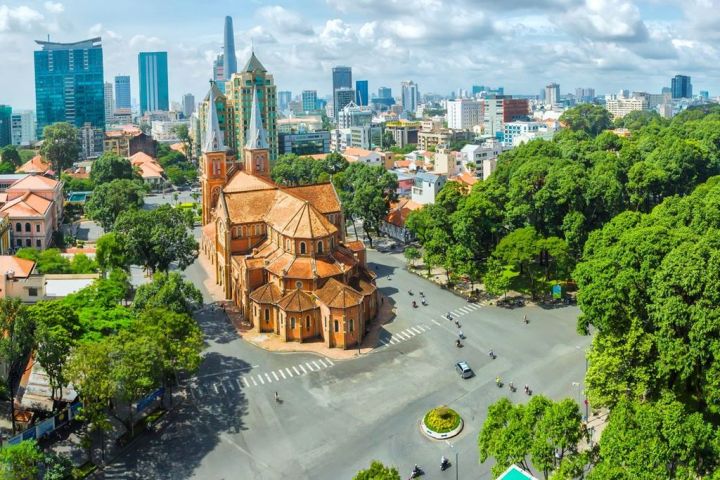 Ho Chi Minh City Sightseeing Half Day Luxury Group Tour