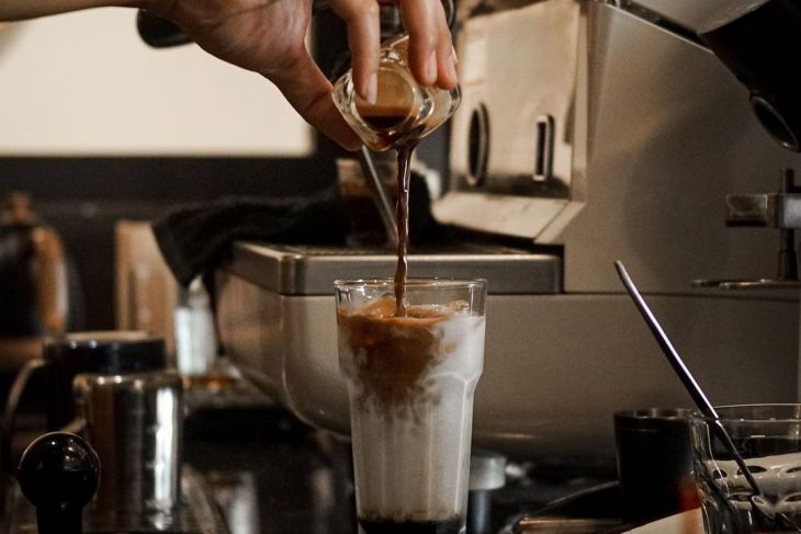 The Reason Why Vietnamese Iced Milk Coffee Is 'the Best In The World'