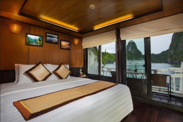 double-private-balcony-upperfloor