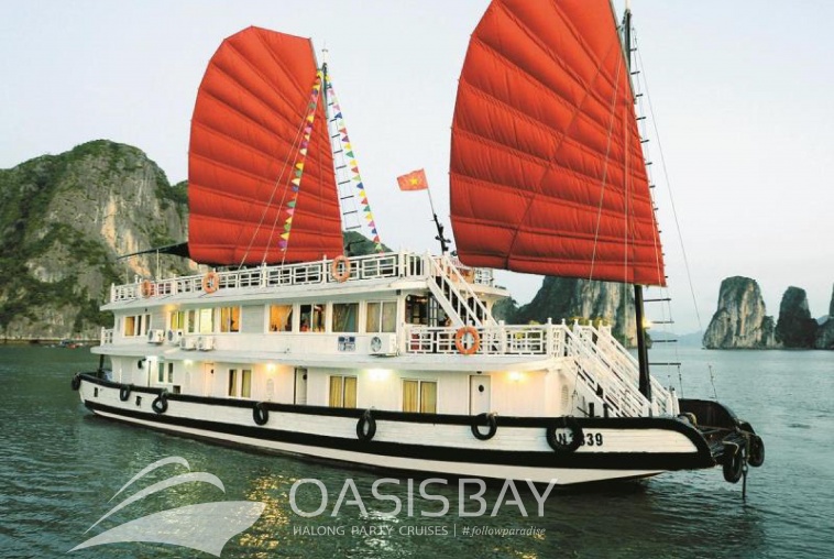 Party boat - 8 cabins
