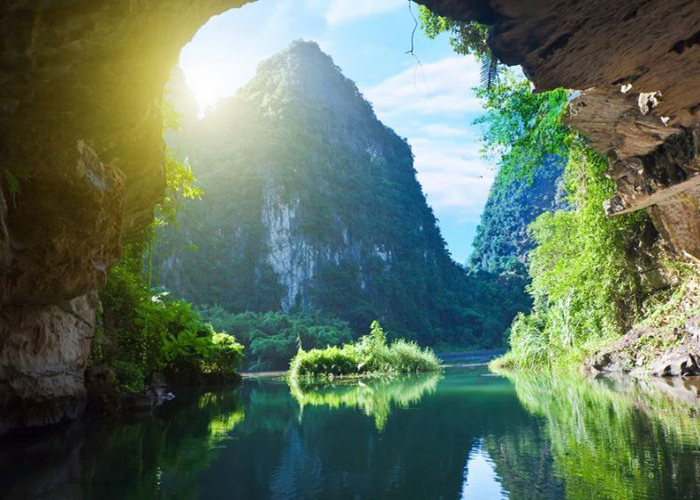 5 Days Northern Vietnam Ha Long Bay tour