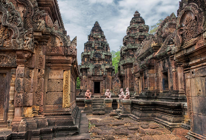 Hanoi, Vietnam to Siem Reap, Cambodia package tour