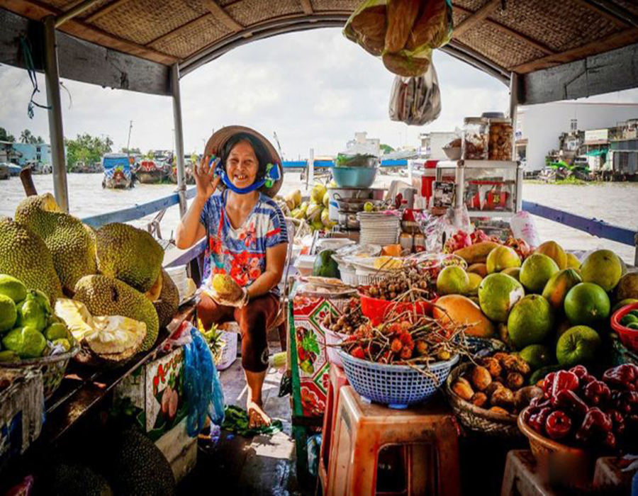 Mekong Delta and Cai Be floating market tour