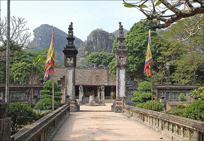 Hoa Lu Tam Coc full day tour