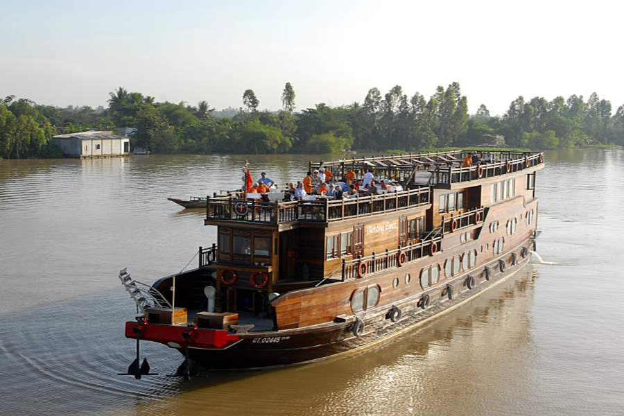 Mekong Delta 2 days 1 night tour on Mekong Eyes cruise